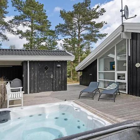 Tatil Evi Awesome In W/ Sauna And 4 Bedrooms