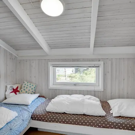 Tatil Evi Awesome In W/ Sauna And 4 Bedrooms Hals